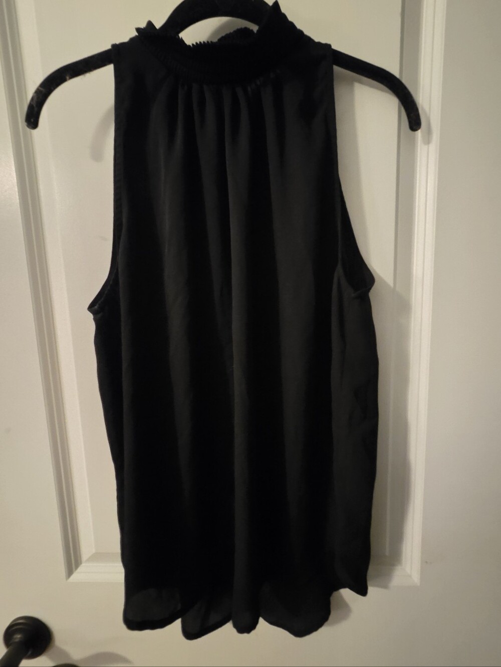 New York & Company Black Sleeveless Mock Neck Camisole